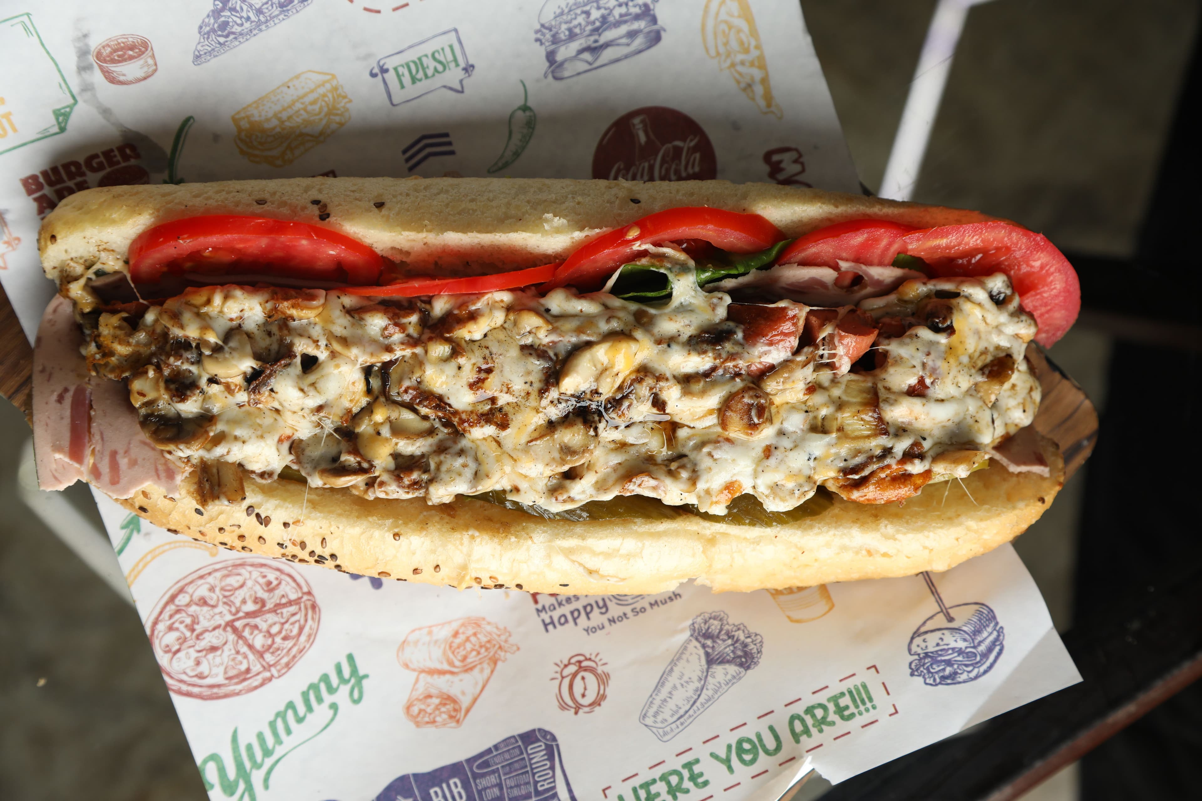 هات داگ پنیری