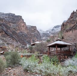 گهرپارک زیبای برفی